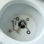 Jak naprawić spłuczkę? Przewodnik krok po kroku