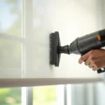 Jak wyczyścić rolety dzień noc? Praktyczny przewodnik krok po kroku